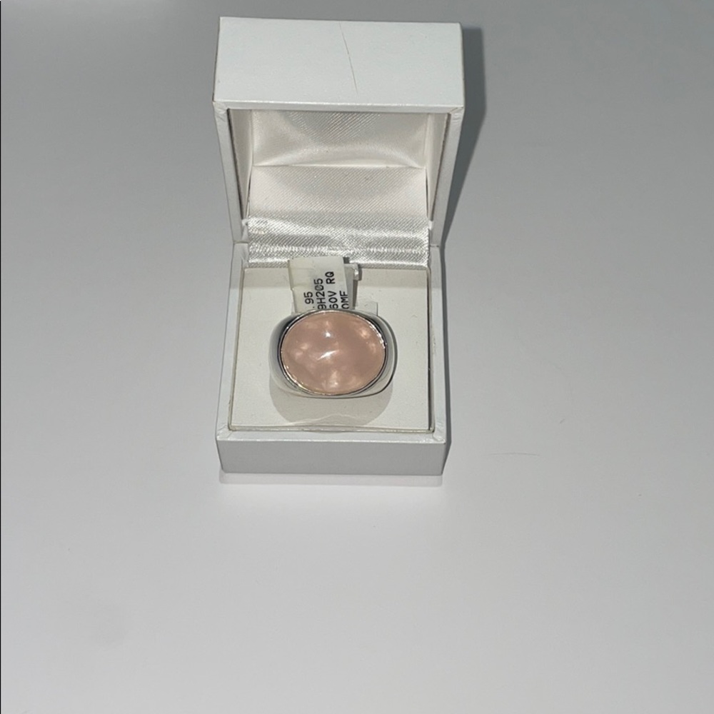 Thomas Sabo Sterling Silver ring with rose quarts